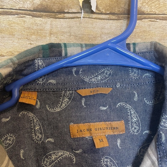 Jachs girlfriend plaid shirt 🛍 - Picture 3 of 3